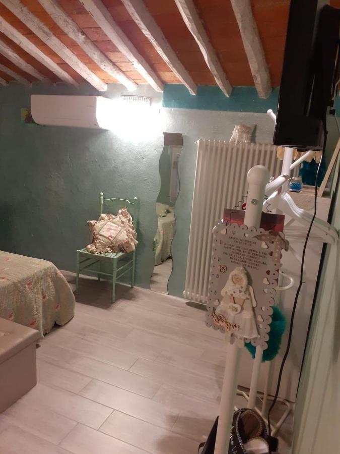 Appartamento Splendido rustico shabby, piscina a richiesta Capannori Esterno foto